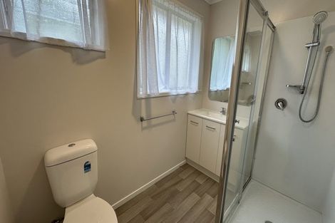 Photo of property in 24 Fitzwater Place, Henderson, Auckland, 0612