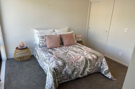Photo of property in 1/149 Onepu Road, Lyall Bay, Wellington, 6022