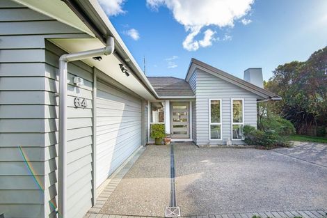 Photo of property in 64 Aotea Drive, Aotea, Porirua, 5024