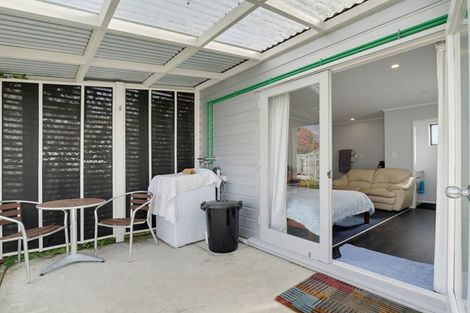 Photo of property in 18 Wakefield Street, Awapuni, Palmerston North, 4412
