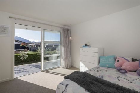 Photo of property in 40 Quinnat Street, Albert Town, Wanaka, 9305