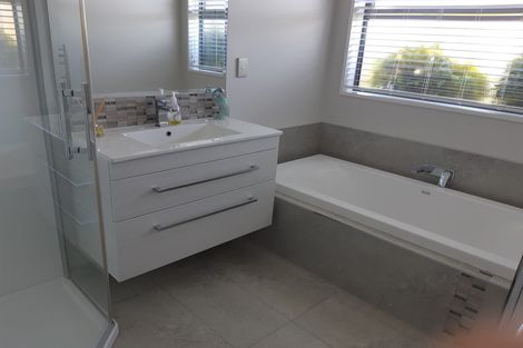 Photo of property in 6 Overton Place, Prebbleton, 7604