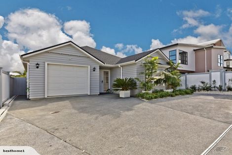 Photo of property in 25 Turutu Place, Long Bay, Auckland, 0630