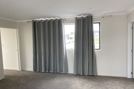 Photo of property in 12 Te Aramanu Crescent, Papakura, 2110