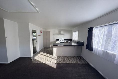 Photo of property in 114 Duchess Crescent, Mayfair, Hastings, 4122