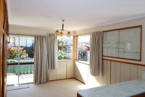 Photo of property in 8c Stuart Street, Holmes Hill, Oamaru, 9401