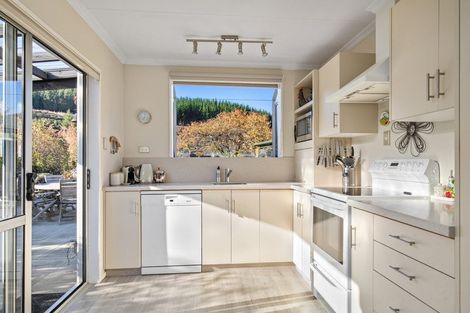 Photo of property in 92 Hazlett Street, Clyde, 9330