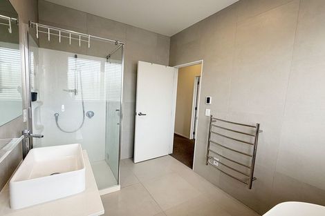 Photo of property in 1 Marine Garden Crescent, Beachlands, Auckland, 2018