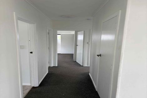 Photo of property in 2/3 Elliott Avenue, Bayview, Auckland, 0629