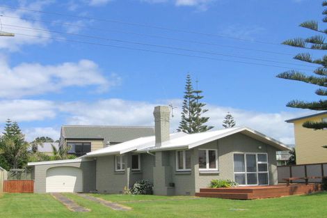 Photo of property in 12a Broadway Road, Waihi Beach, 3611