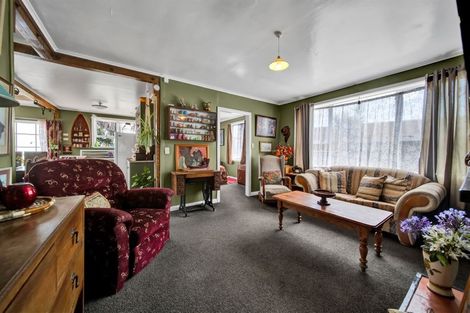 Photo of property in 2 Egmont Street, Patea, 4520