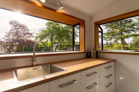 Photo of property in 10 Glencairn Road, Twizel, 7901