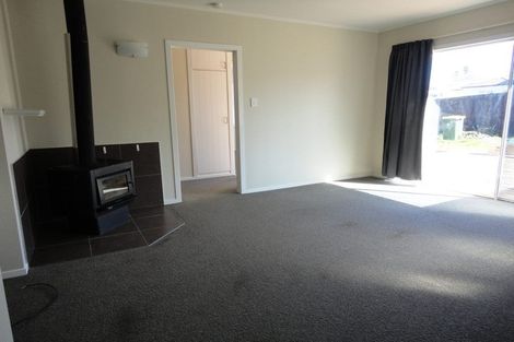 Photo of property in 27 Mcquarrie Avenue, Wattle Downs, Auckland, 2103