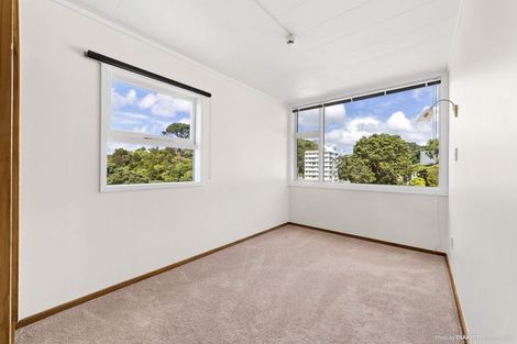 Photo of property in 4/24 Patanga Crescent, Thorndon, Wellington, 6011