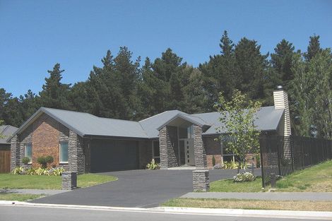 Photo of property in 3 Mataroa Place, Parklands, Christchurch, 8083