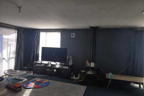 Photo of property in 1/15 Starforth Place, Henderson, Auckland, 0612