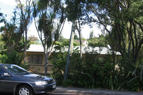 Photo of property in 1/10 Seaton Road, Murrays Bay, Auckland, 0630
