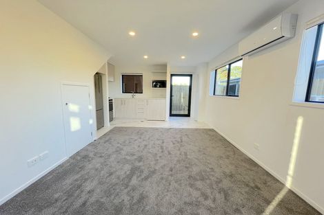Photo of property in 1/10 Yeovil Road, Te Atatu Peninsula, Auckland, 0610