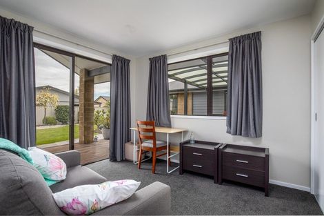 Photo of property in 8 Henderson Drive, Alexandra, 9320