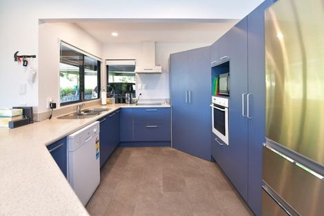 Photo of property in 166 Rimmer Road, Helensville, 0875