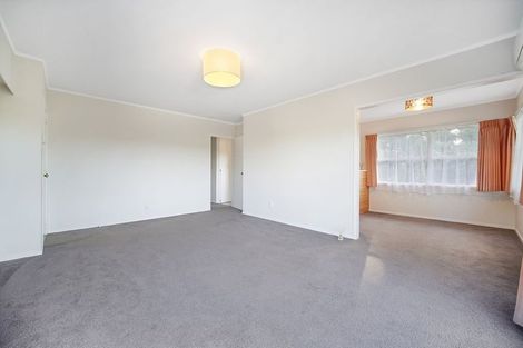Photo of property in 25 Walnut Lane, Browns Bay, Auckland, 0630