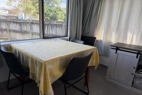 Photo of property in 1/132 Archers Road, Glenfield, Auckland, 0629