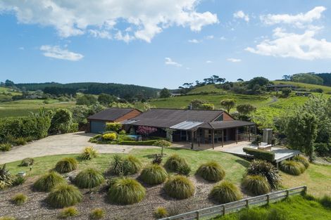 Photo of property in 1475 State Highway 16, Waimauku, 0883