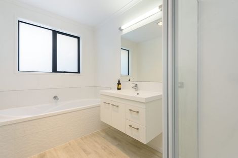 Photo of property in 14 Selliera Place, Papamoa Beach, Papamoa, 3118