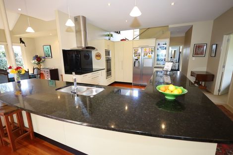 Photo of property in 30 Karaka Road, Otumoetai, Tauranga, 3110