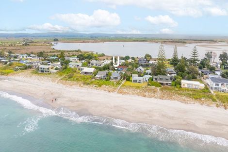 Photo of property in 579b Pukehina Parade, Pukehina, 3189