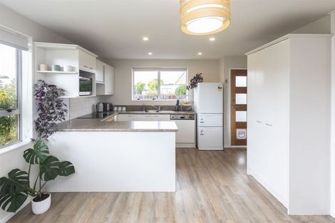 Photo of property in 5 Royal Park Drive, Parklands, Christchurch, 8083