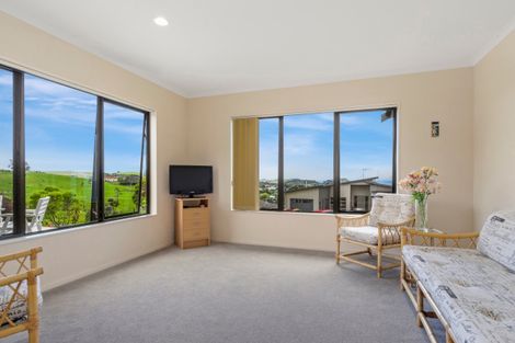 Photo of property in 34 Lax Crescent, Leigh, 0985