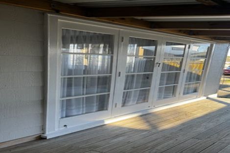 Photo of property in 1a Harris Road, Mount Wellington, Auckland, 1051