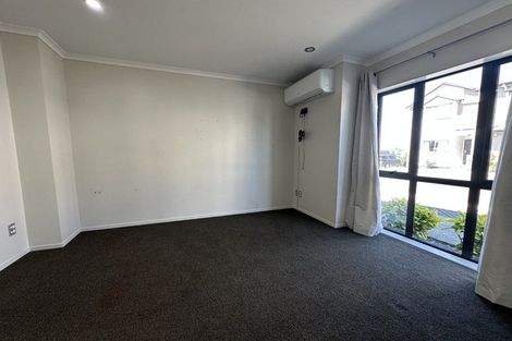 Photo of property in 9/4 Wallson Crescent, Wiri, Auckland, 2104