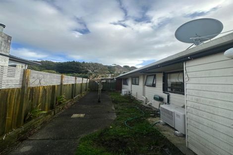 Photo of property in 2/346 Main Road, Tawa, Wellington, 5028