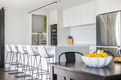 Photo of property in 94 Kotare Street, Waikanae, 5036