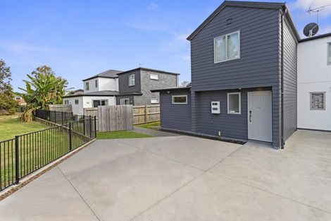 Photo of property in 33 Sandleigh Road, Hamilton Lake, Hamilton, 3204