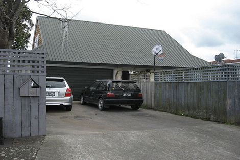 Photo of property in 75 Keeling Street, West End, Palmerston North, 4412