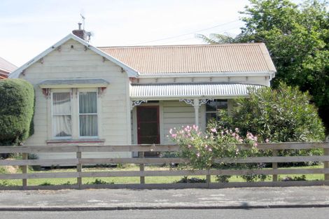 Photo of property in 17 Argyle Street, Whanganui, 4500