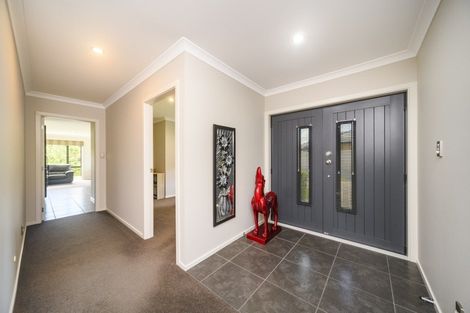 Photo of property in 48 Rosalie Terrace, Kelvin Grove, Palmerston North, 4414