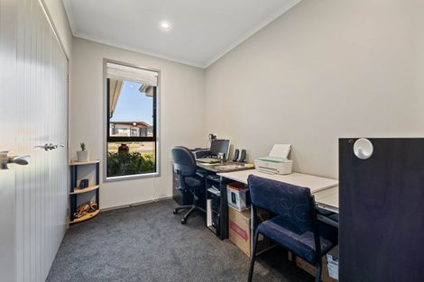 Photo of property in 8 Komahimahi Way, Motuoapa, 3382