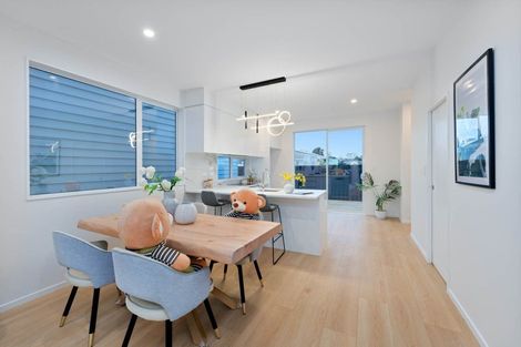 Photo of property in 80b Matipo Road, Te Atatu Peninsula, Auckland, 0610