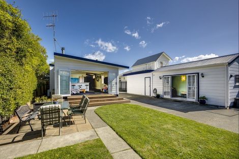 Photo of property in 11 Nelson Crescent, Napier South, Napier, 4110
