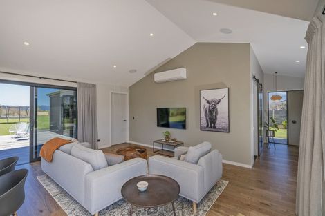 Photo of property in 19 Austin Drive, Whitianga, 3510