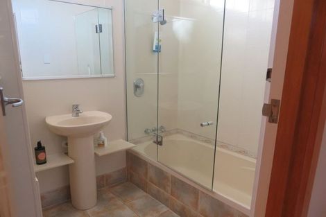 Photo of property in 18 Coleman Terrace, Hospital Hill, Napier, 4110