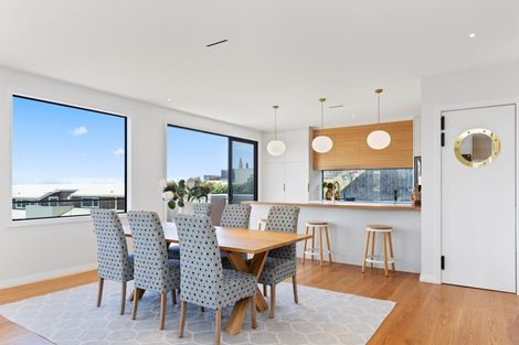 Photo of property in 165b Oceanbeach Road, Mount Maunganui, 3116