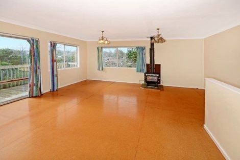 Photo of property in 73 Fairclough Road, Beach Haven, Auckland, 0626