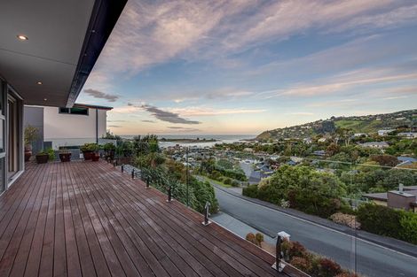 Photo of property in 6 Challenger Lane, Redcliffs, Christchurch, 8081