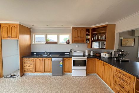 Photo of property in 9 Belvedere Crescent, Takaro, Palmerston North, 4412