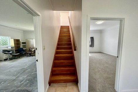 Photo of property in 1/5 Braemar Road, Castor Bay, Auckland, 0620